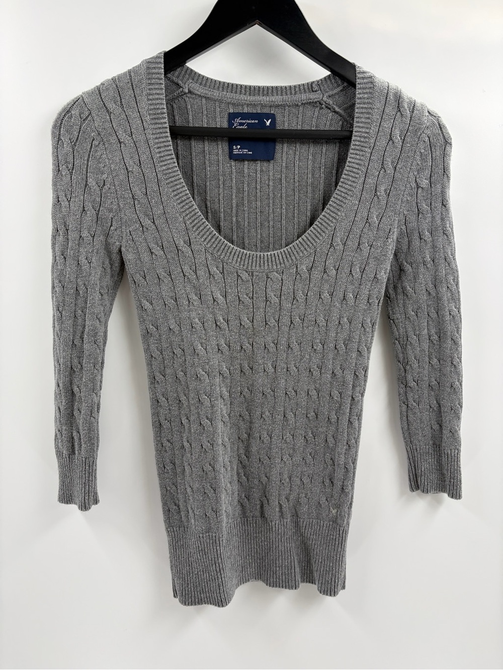 American Eagle y2k 90s 2000s grey long sleeve cable knit sweater size small